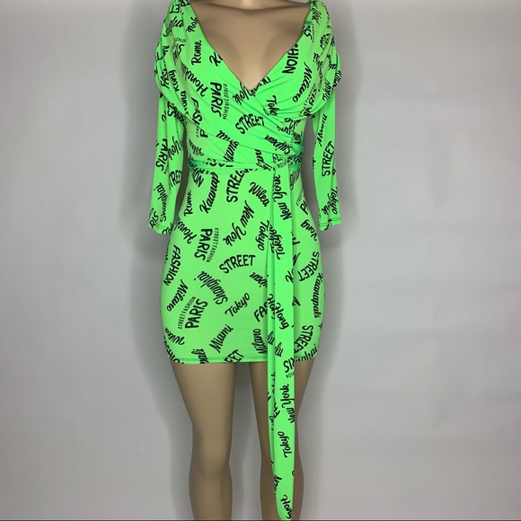 Dress - Picture 2 of 6